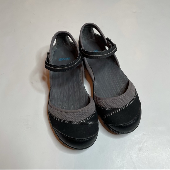 Teva Shoes | Teva Westwater Mary Jane Hiking Shoes Size 55 | Poshmark